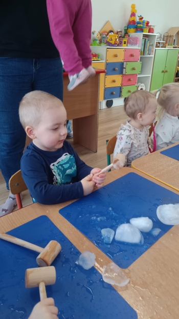 460d3ec3-8190-4744-aebe-f7ad29afc969